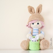 Hop the Bunny Dolly Amigurumi Crochet Pattern - English, Dutch, German, Spanish, French