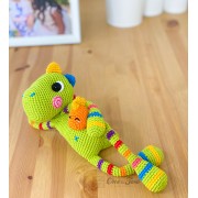 Chipper the Rainbow Dino Amigurumi Crochet Pattern - English, Dutch, German, Spanish, French