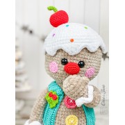 Glen the Sweetie Gingerbread Amigurumi Crochet Pattern - English, Dutch, German, Spanish, French