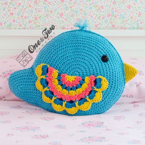 Crochet Black Bird Pillow Pattern