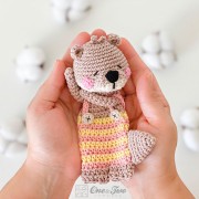 Ori the Otter Minilovey Crochet Pattern - English, Dutch, German, Spanish, French